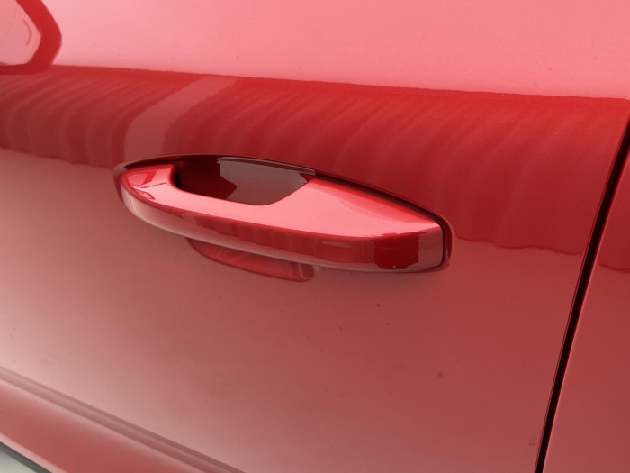 Volvo XC40 B3 ULTRA DARK AUT CZ 1.maj.