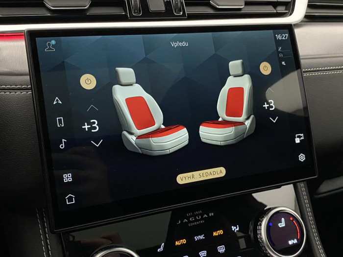 Jaguar F-Pace P400e R-DYNAMIC SE REZERVACE 2.0 Dynamic SE