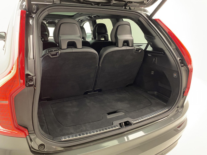 Volvo XC90 B6 AWD R-DESIGN AUT