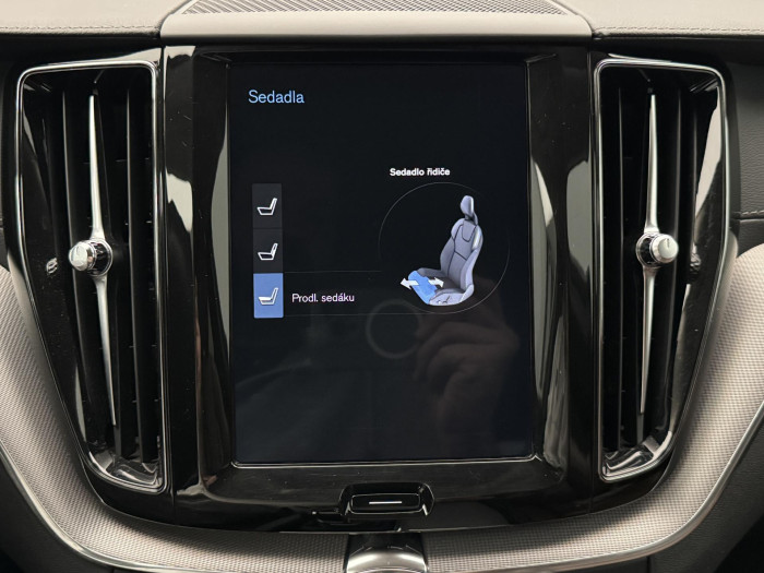 Volvo XC60 D5 AWD INSCRIPTION AUT CZ 2.0 d