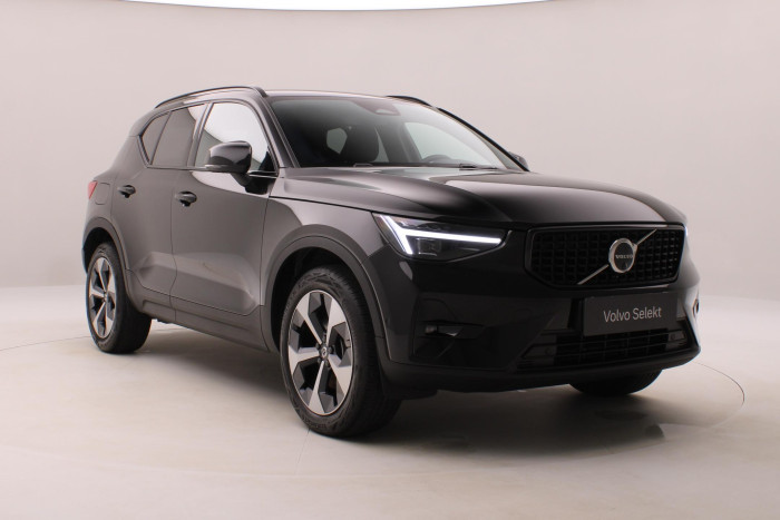 Volvo XC40 B3 DARK PLUS AUT CZ