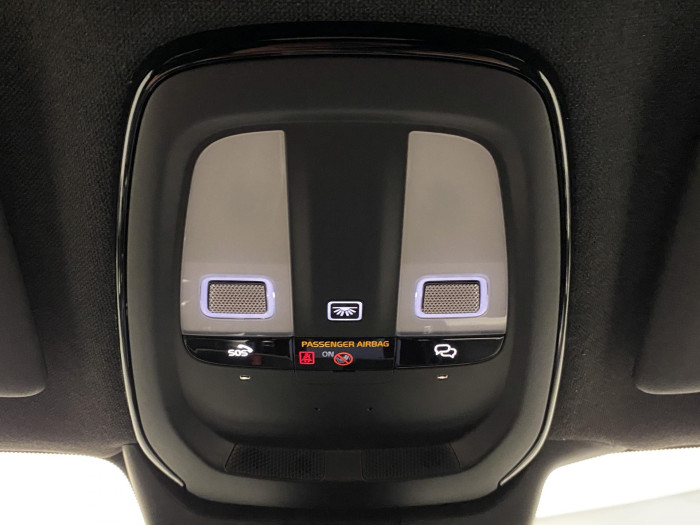 Volvo XC40 B3 AUT PLUS BLACK EDITION