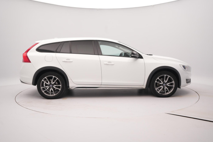 Volvo V60 CC D4 AWD SUMMUM AUT 2.4 d CC CC Summum