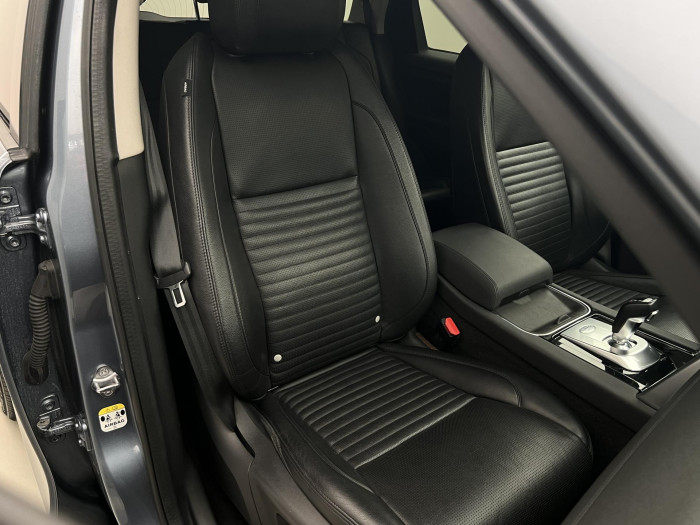 Land Rover Discovery Sport 2.0 TD4 AWD AUT CZ 2.0 TD