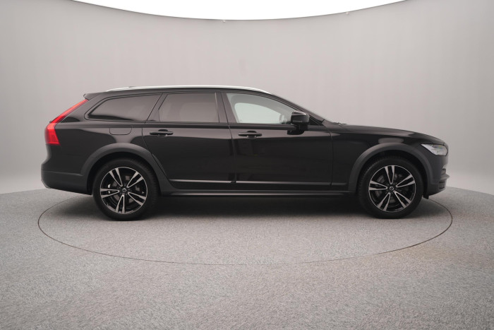 Volvo V90 CC D5 AWD PRO CZ 1.maj 2.0 d CC CC