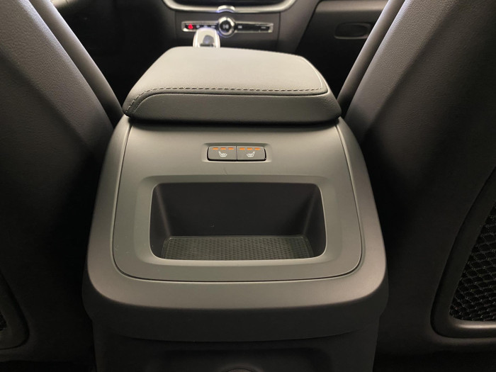 Volvo XC60 T8 AWD PLUG-IN DARK ULTRA CZ