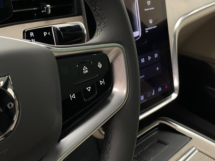 Volvo EX90 PURE ELECTRIC TWIN ULTRA 7míst