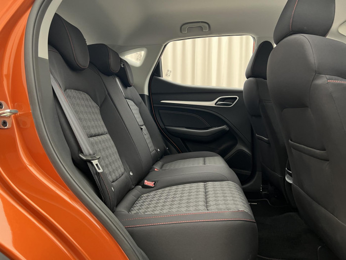 MG ZS 1.5 ESSENTIAL PLUS CZ 1.maj.