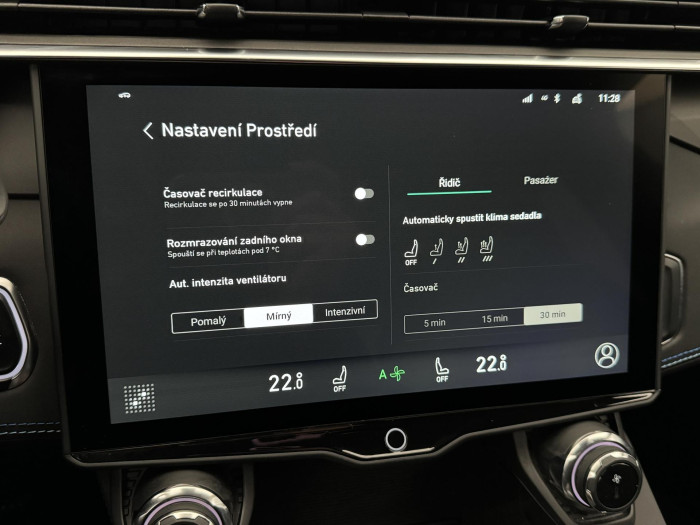 Lynk & Co 01 PHEV DCT AUT 1.maj