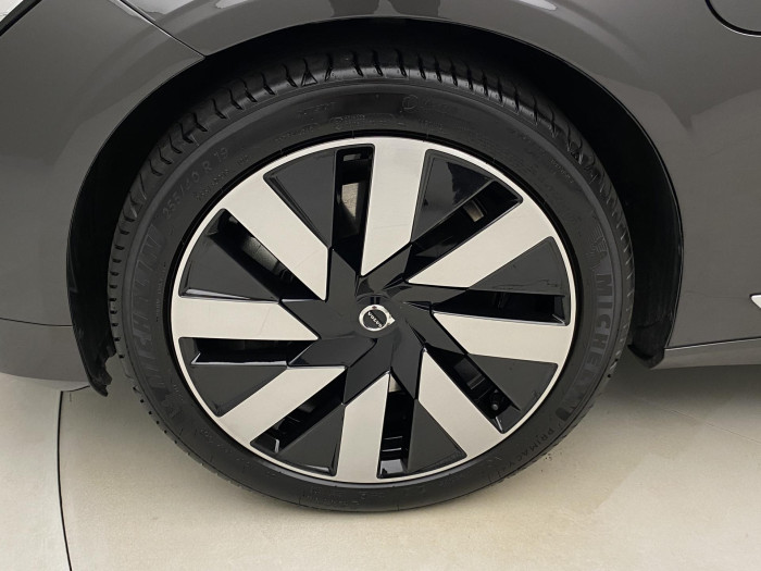 Volvo V90 T6 AWD PLUS BRIGHT REZERVACE