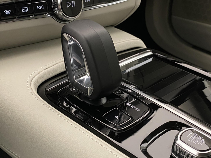 Volvo V90 T6 AWD Plug-in BRIGHT PLUS