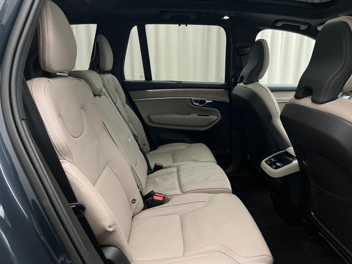Volvo XC90 B5 AWD ULTRA BRIGHT 7MÍST CZ