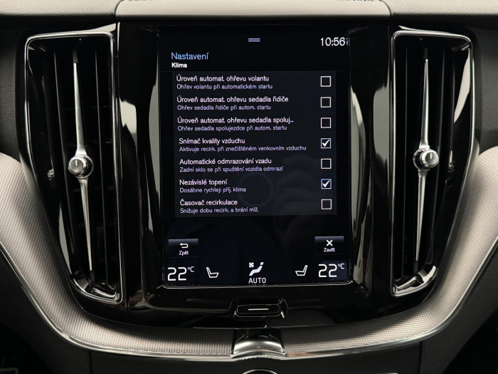 Volvo XC60 B5 AWD R-DESIGN AUT
