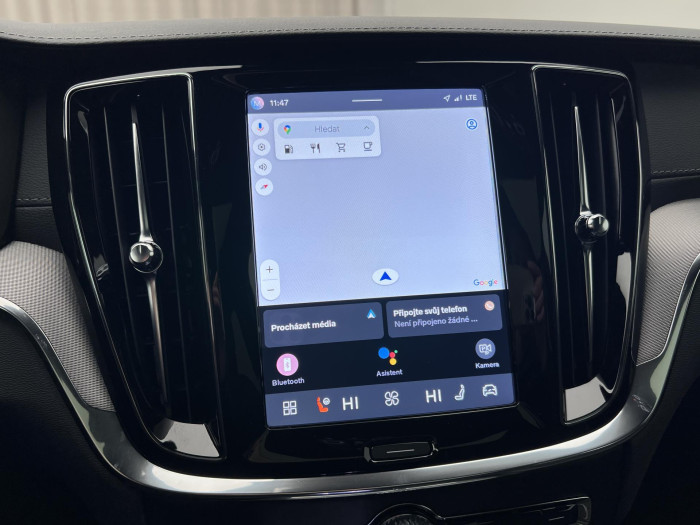 Volvo V60 B4 ULTRA DARK AUT 1.maj.