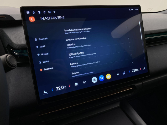 Lynk & Co 08 MORE PHEV