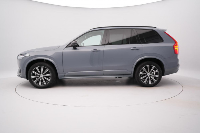 Volvo XC90 B5 AWD ULTIMATE DARK 7M 1.maj.