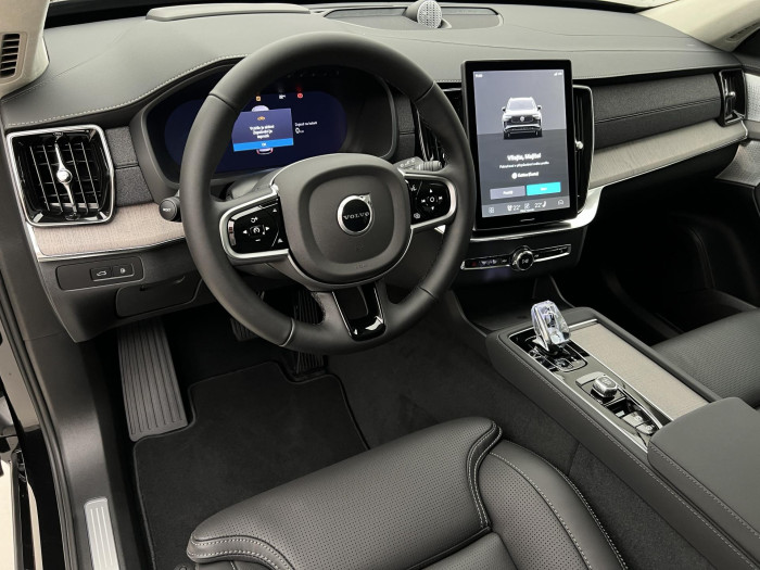Volvo XC90 T8 AWD RECHARGE DARK ULTRA AUT