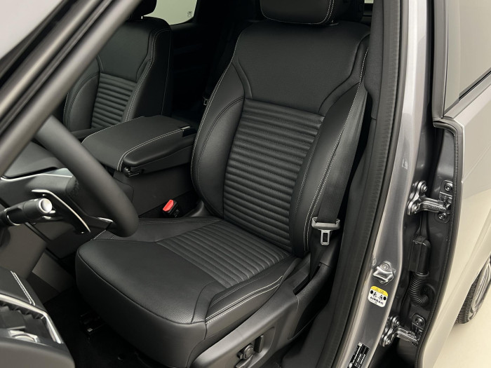 Land Rover Discovery D250 DYNAMIC SE AWD Aut 3.0 d Dynamic SE