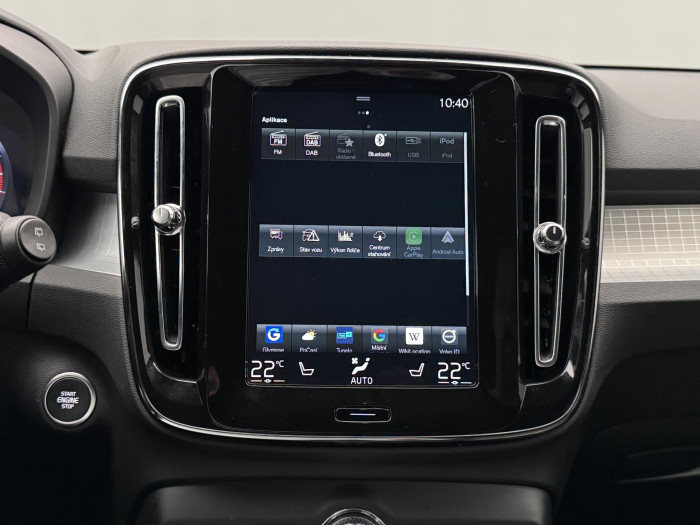 Volvo XC40 B4 MOMENTUM PRO CZ 1.maj 2.0 Momentum