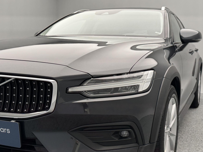 Volvo V60 CC D4 AWD MOMENTUM CZ 1.maj 2.0 d CC CC Momentum