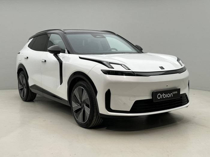 Lynk & Co 08 MORE PHEV