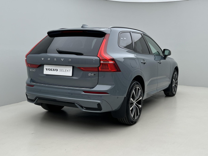 Volvo XC60 B4 AWD PLUS DARK AUT 1.maj.