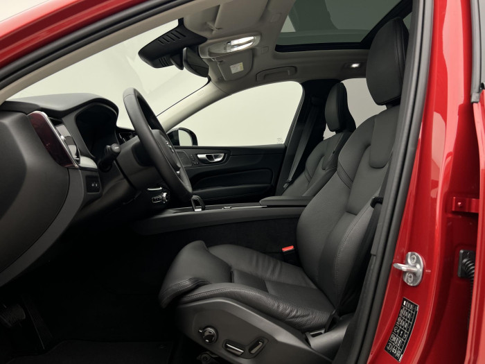 Volvo XC60 T6 AWD RECHARGE PLUS DARK AUT