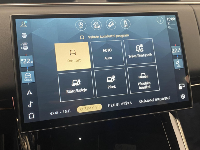 Land Rover Range Rover Sport D300 DYNAMIC SE AWD REZERVACE 3.0 d Dynamic SE