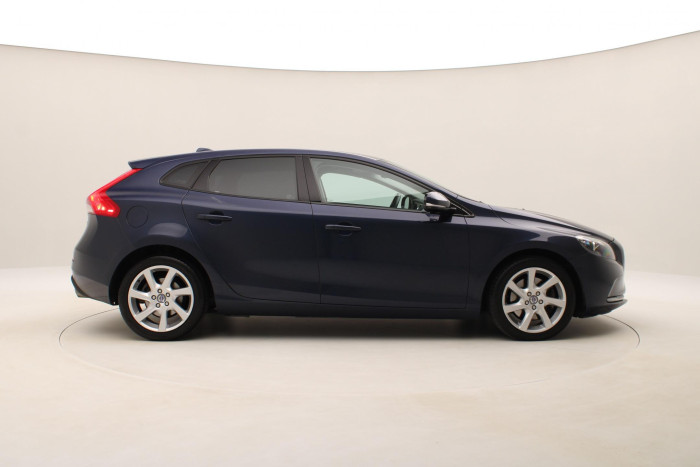 Volvo V40 D4 MOMENTUM 2.0 d Momentum