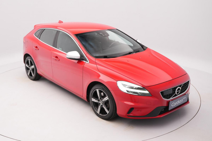 Volvo V40 D4 R-DESIGN REZERVACE 2.0 d