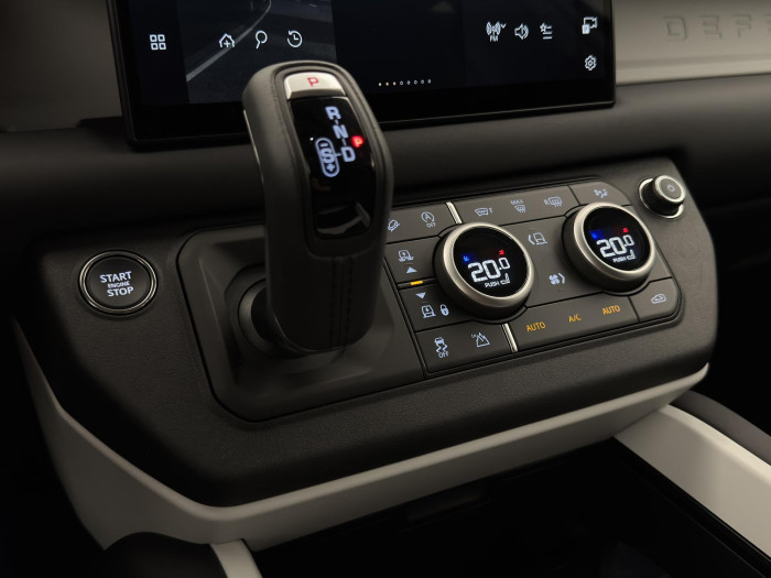 Land Rover Defender 110 D200 S AWD AUT 3.0 d