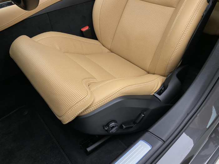 Volvo V90 T6 AWD PLUS BRIGHT REZERVACE