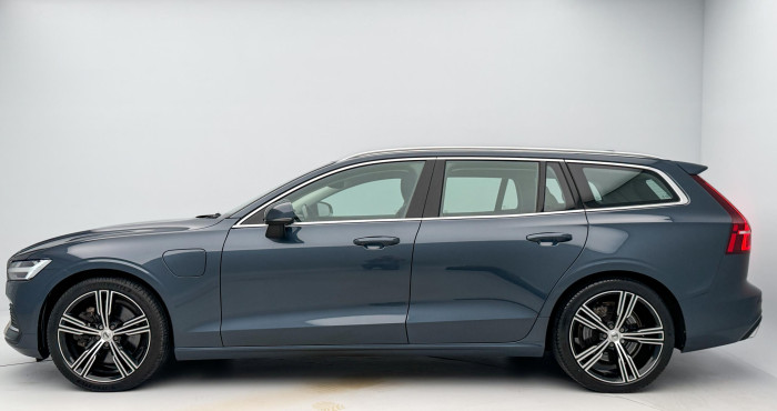 Volvo V60 T8 AWD RECHARGE INSCRIPTION