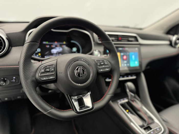 MG ZS 1.0T EXCLUSIVE AUT CZ 1.maj. 1.0 Exclusive