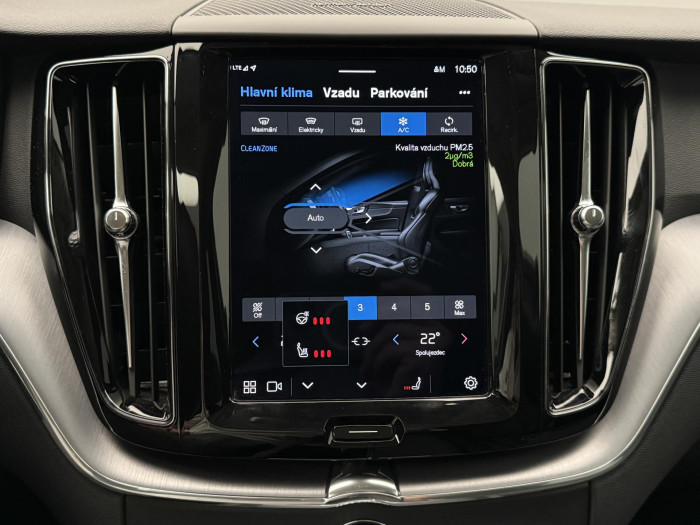 Volvo XC60 B4 AWD MOMENTUM PRO CZ 2.0 Momentum