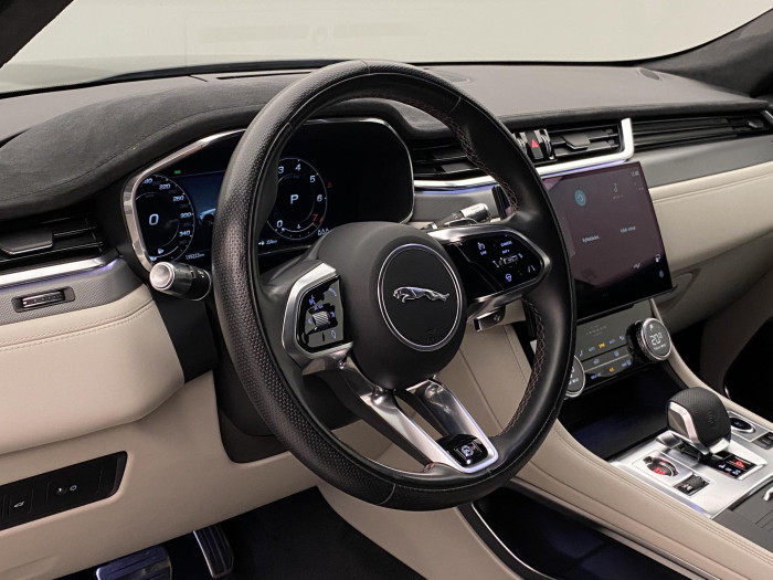 Jaguar F-Pace 5.0 V8 SVR AWD AUT REZERVACE 5.0 V8