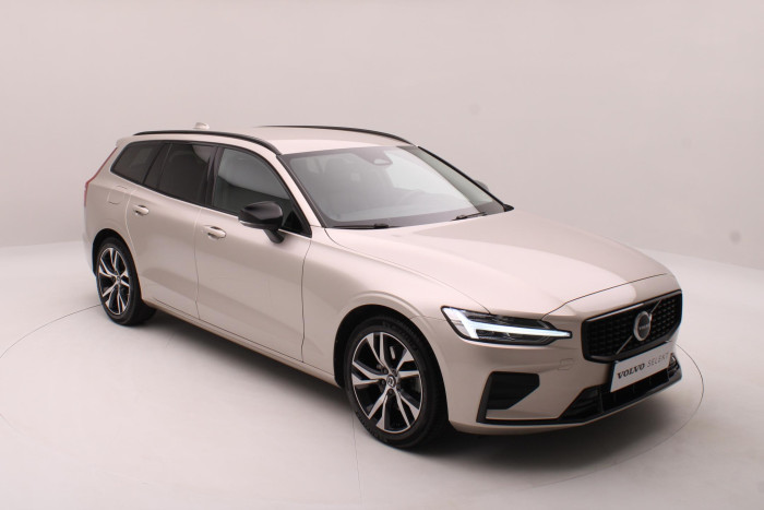 Volvo V60 B4 DARK PLUS AUT CZ