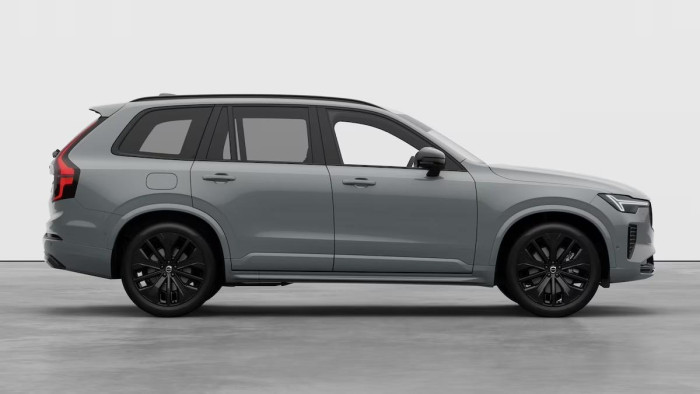 Volvo XC90 B5 AWD BLACK EDITION PLUS 7