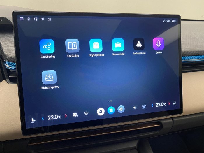 Lynk & Co 08 MORE PHEV