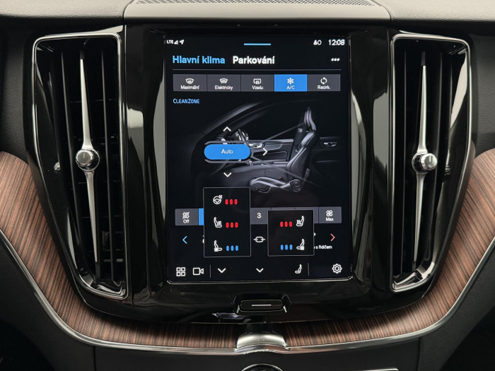 Volvo XC60 T8 AWD RECHARGE BRIGHT PLUS