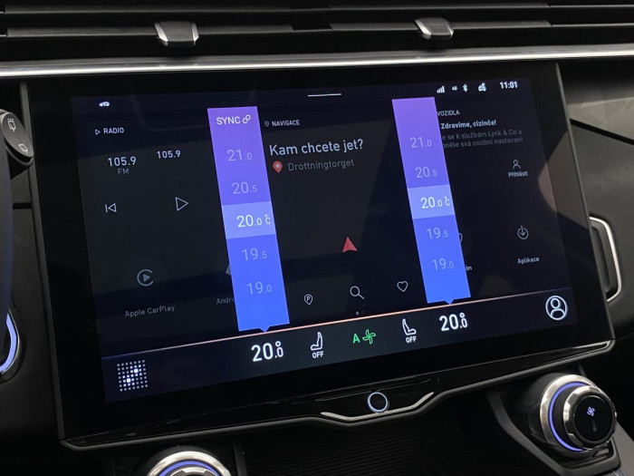 Lynk & Co 01 PHEV DCT AUT 1.maj. REZERVACE