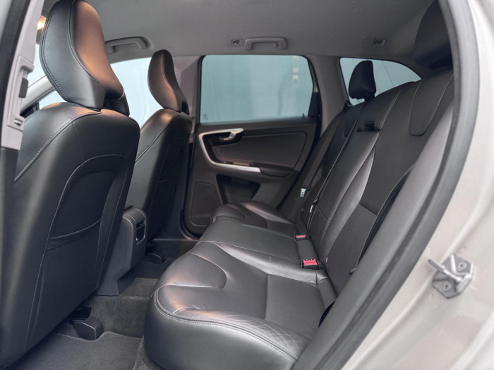 Volvo XC60 D4 SUMMUM AUT CZ 2.4 d Summum