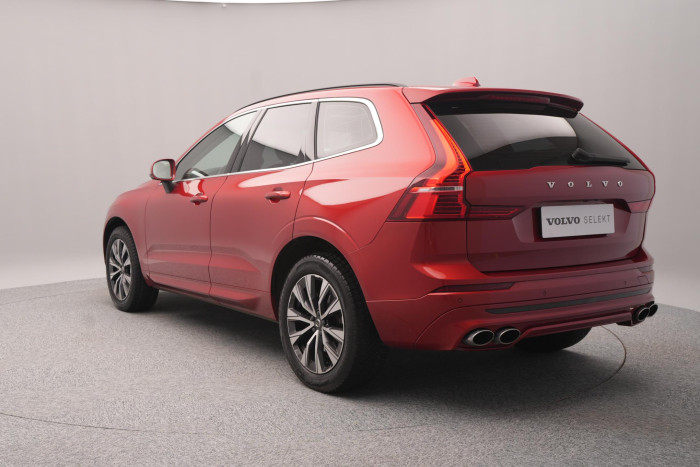 Volvo XC60 B4 AWD MOMENTUM PRO CZ 2.0 Momentum