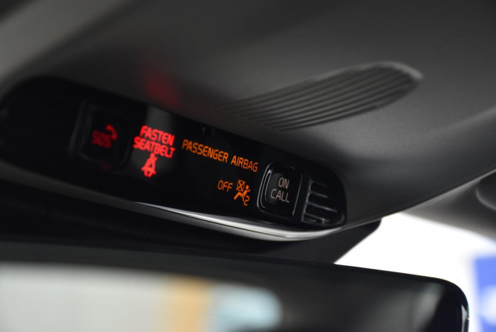 Volvo XC60 B4 AWD MOMENTUM REZERVACE 2.0 Momentum