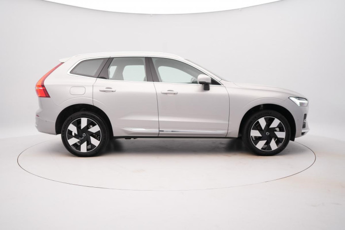 Volvo XC60 RECHARGE T8 AWD ULTIMATE 1.maj