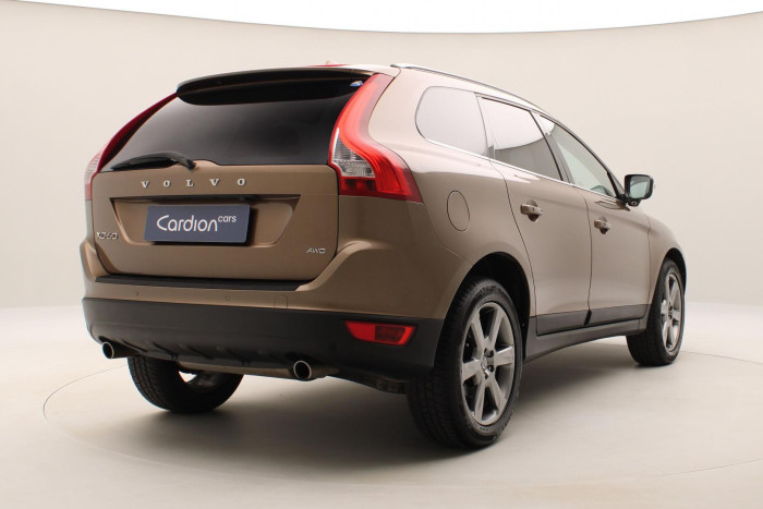 Volvo XC60 D5 AWD SUMMUM AUT CZ POLESTAR 2.4 d Summum