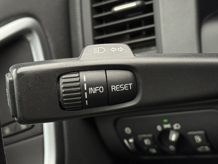 Volvo XC60 D3 AWD SUMMUM 2.4 d Summum