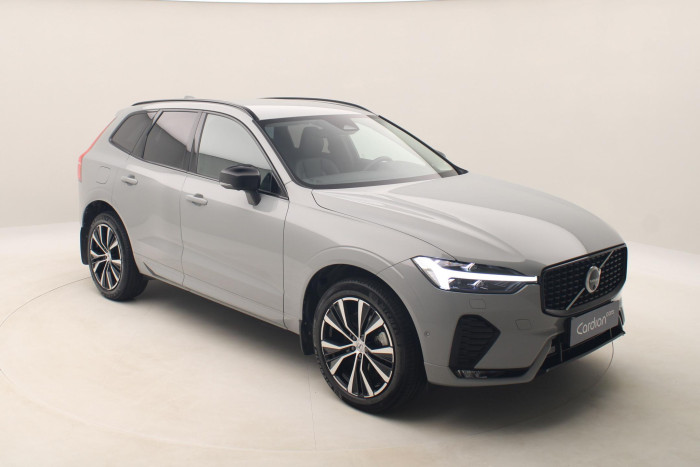 Volvo XC60 B4 AWD PLUS DARK AUT 1.maj