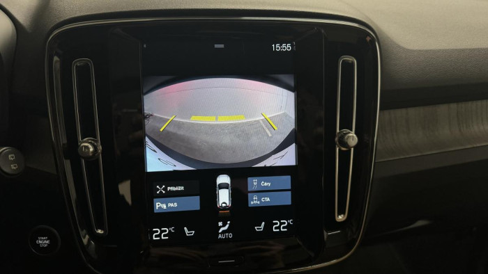 Volvo XC40 T5 TWINe INSCRIPTION REZERVACE