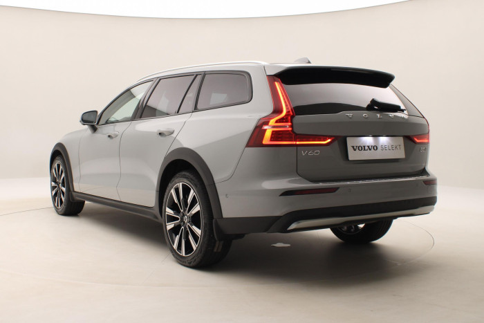 Volvo V60 CC B5 AWD PLUS AUT 1.maj